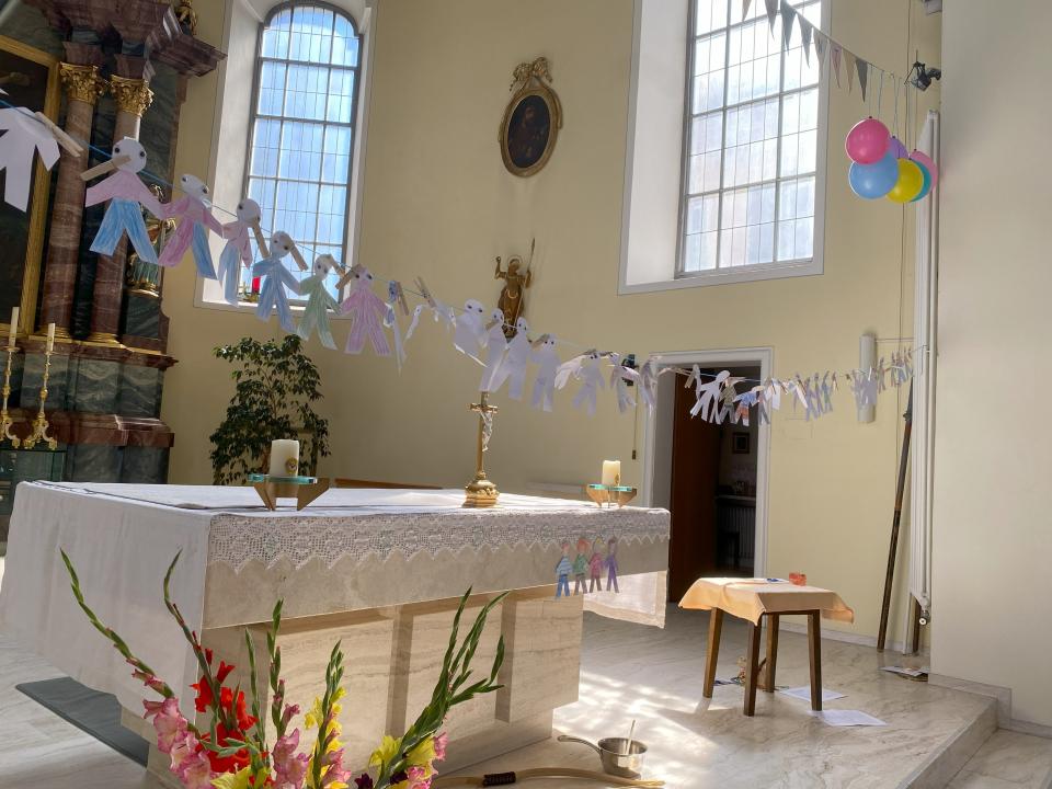 Kirche Kunterbunt