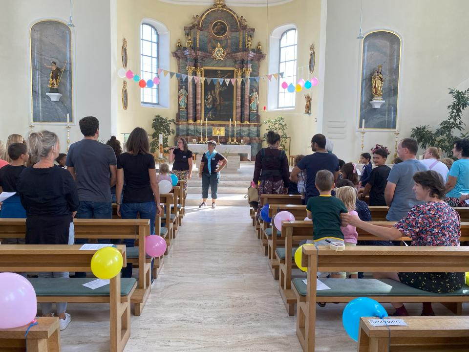 Kirche Kunterbunt
