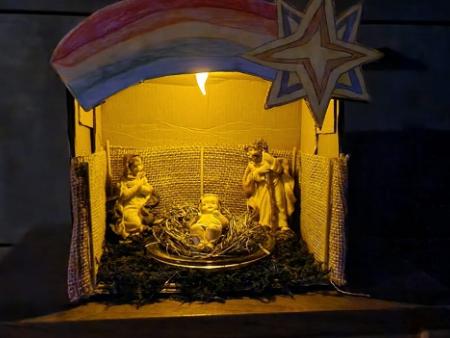 Krippe von Religionsschülern